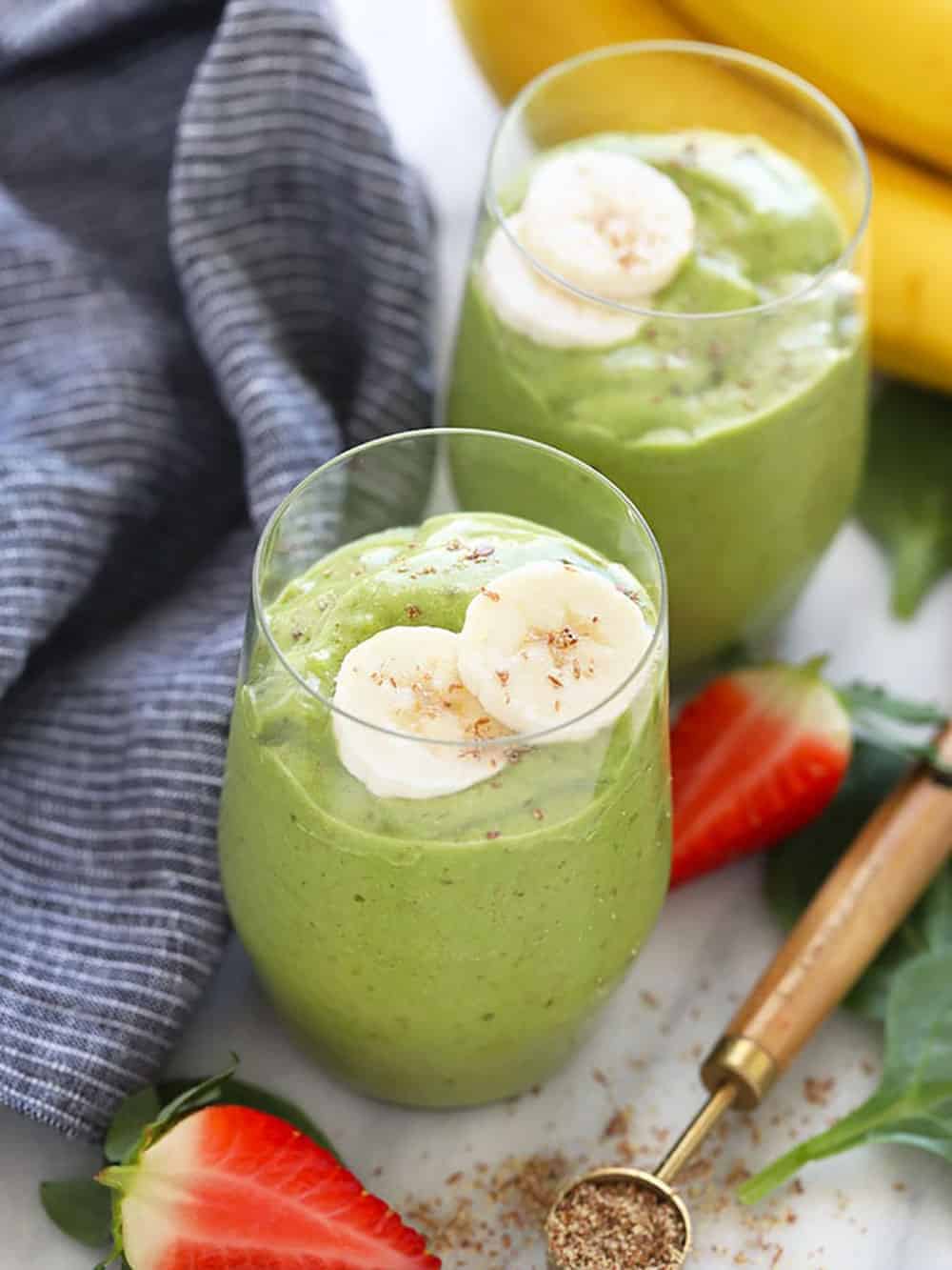 Best Green Smoothie - Fit Foodie Finds