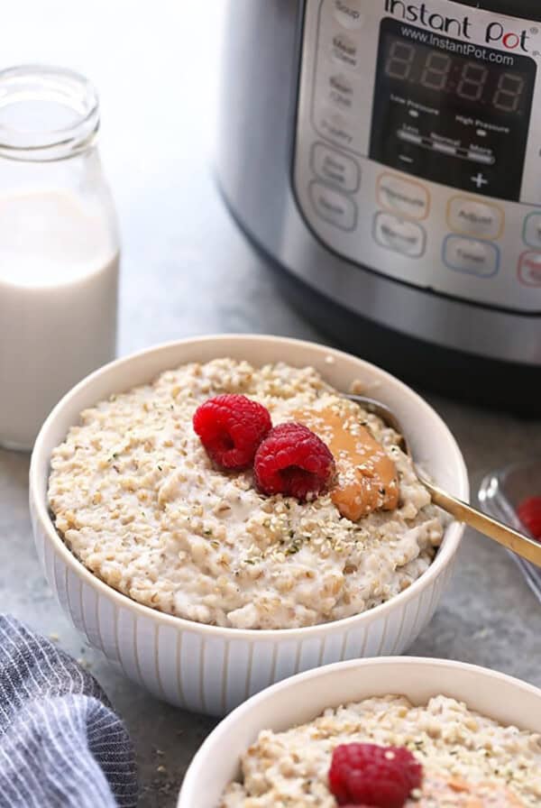 Instant pot steel cut oats in bowl