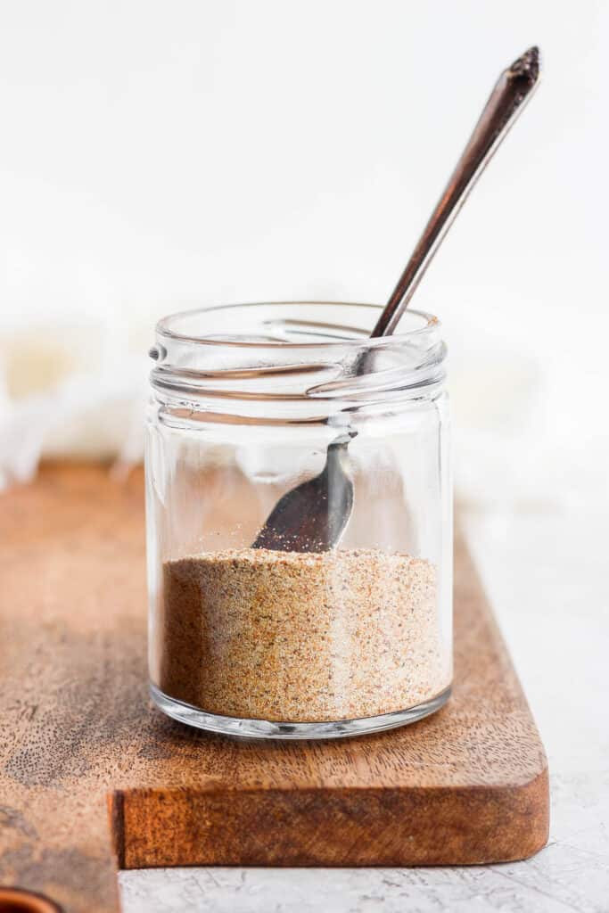 Smoked chicken dry rub in a jar. 