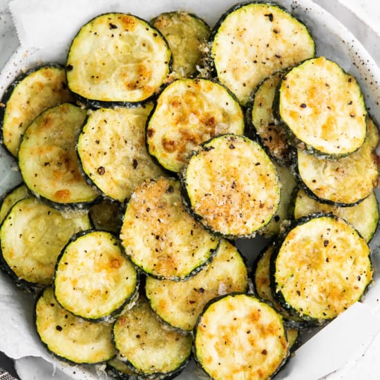 air fryer zucchini on plate.
