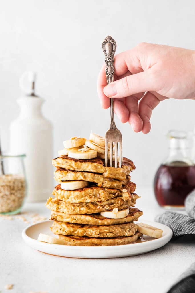 BEST Banana Oatmeal Pancakes (gluten free) - Fit Foodie Finds