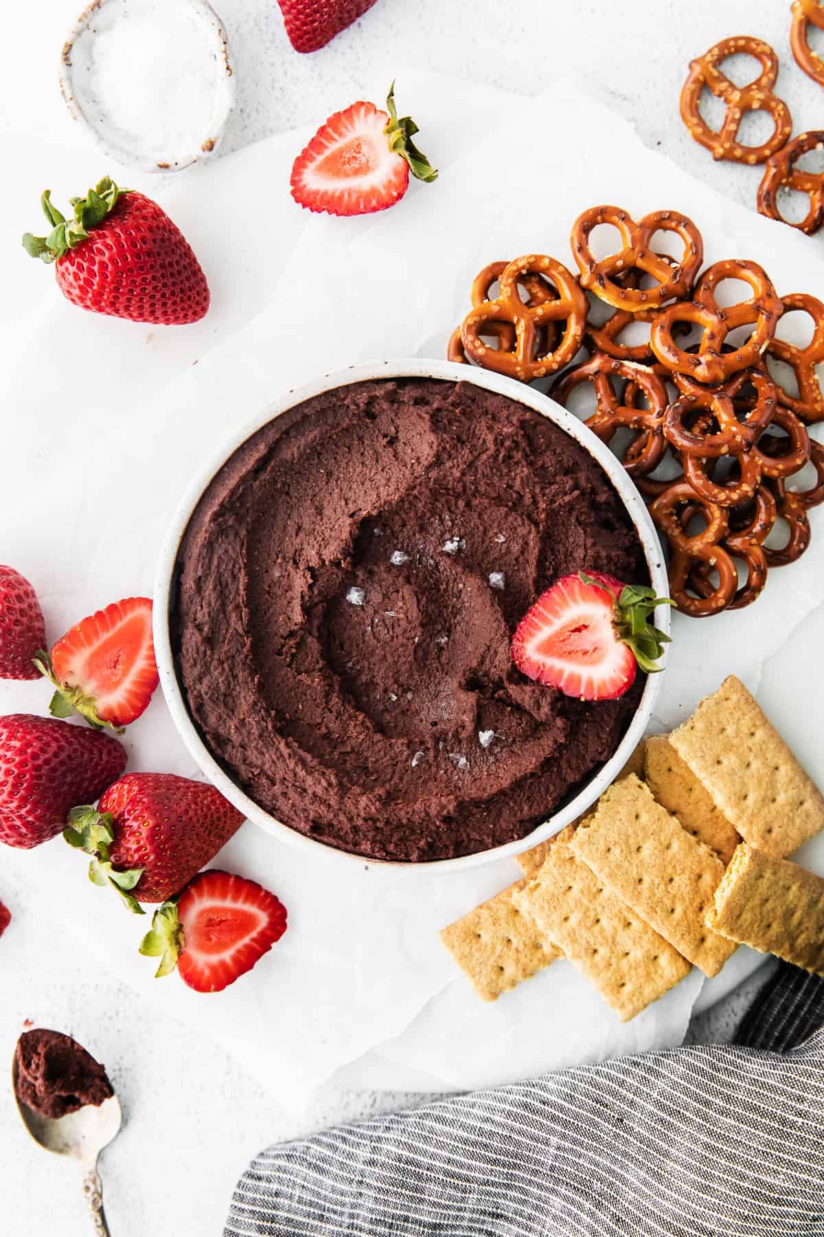 chocolate hummus in bowl