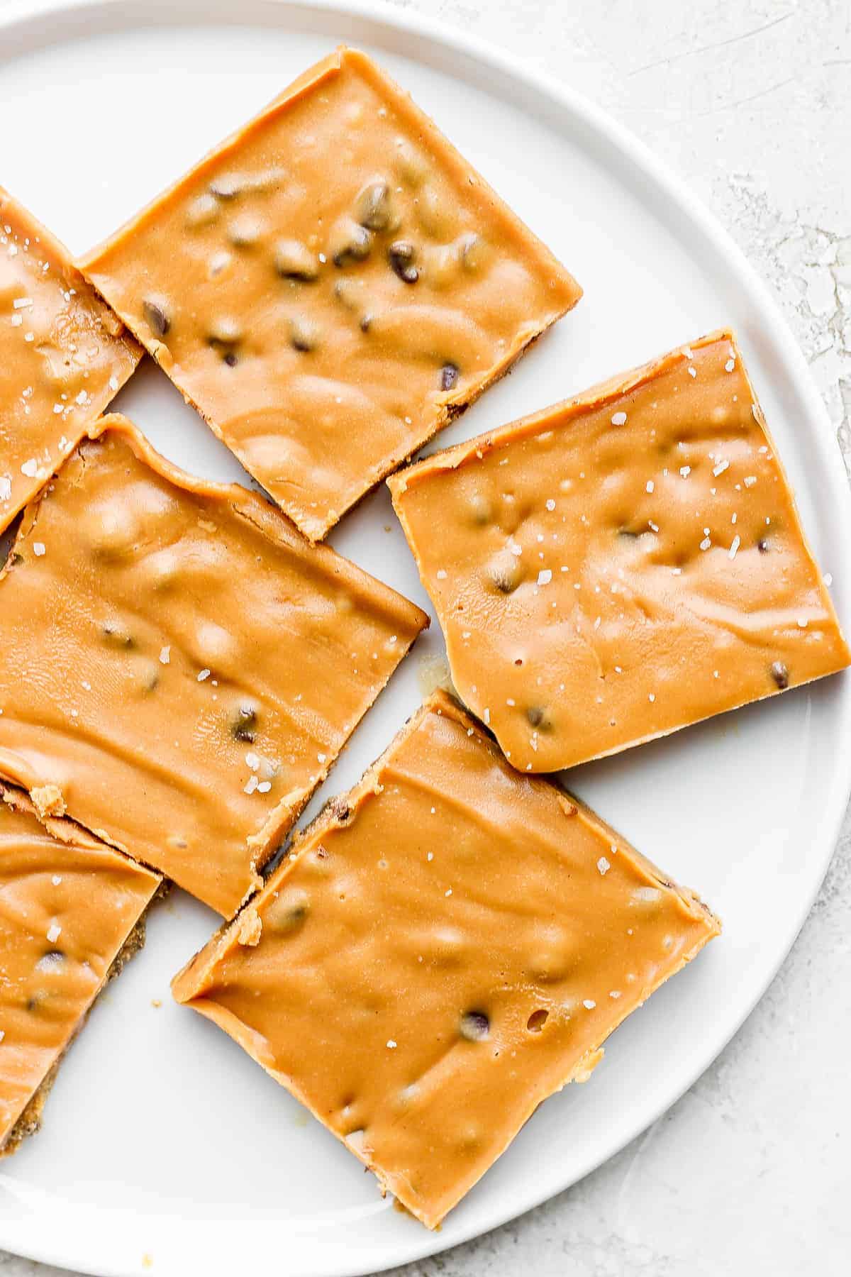 square slices of cookie dough freezer fudge on a plate