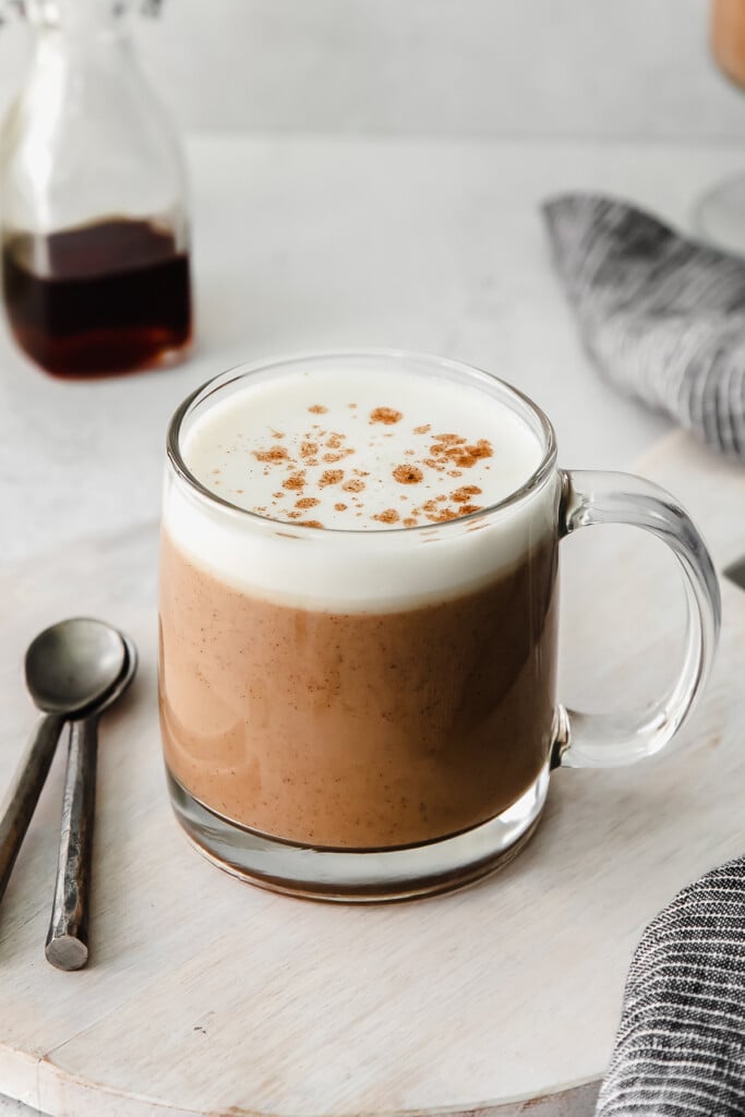 Delicious Chai Tea Latte (Iced and Hot) - Fit Foodie Finds