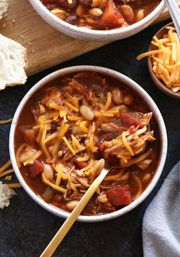 chicken chili in bowl