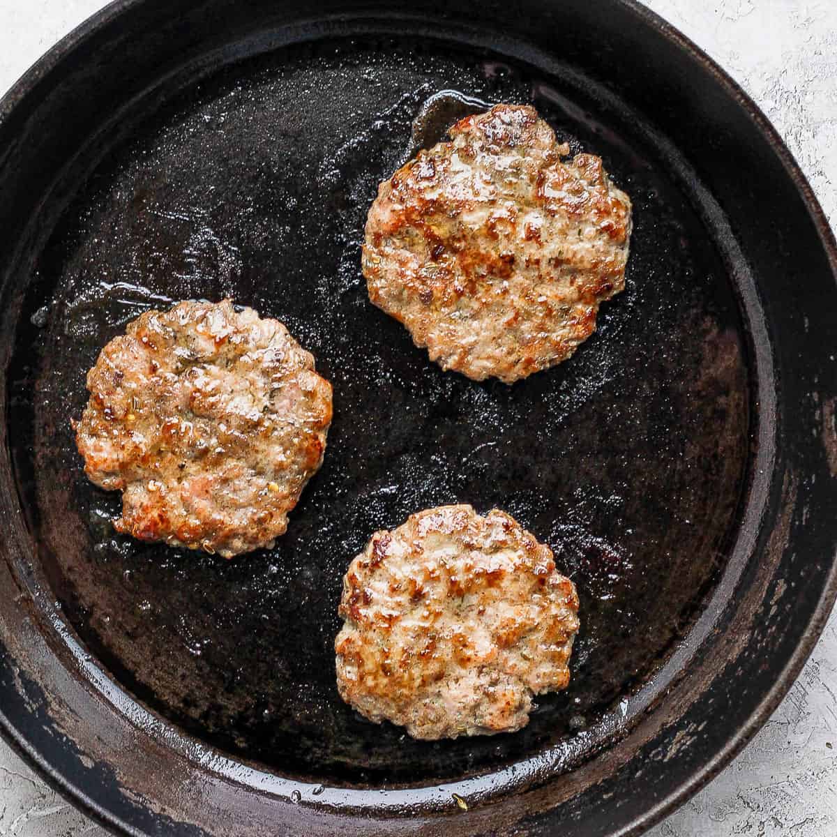 https://fitfoodiefinds.com/wp-content/uploads/2021/11/Maple-Breakfast-Sausage-03-1.jpg