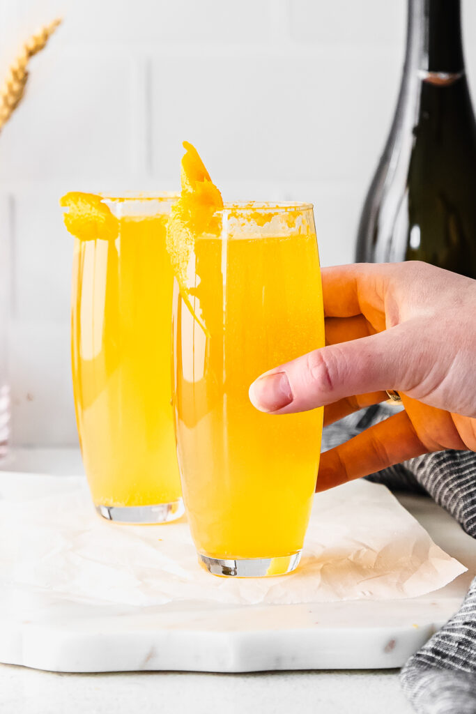 How to Make a Mimosa Like a Pro