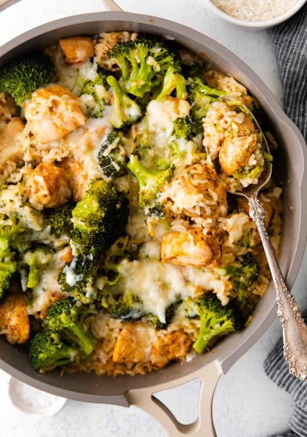 cropped-Chicken-Broccoli-and-Rice-Skillet-01.jpg