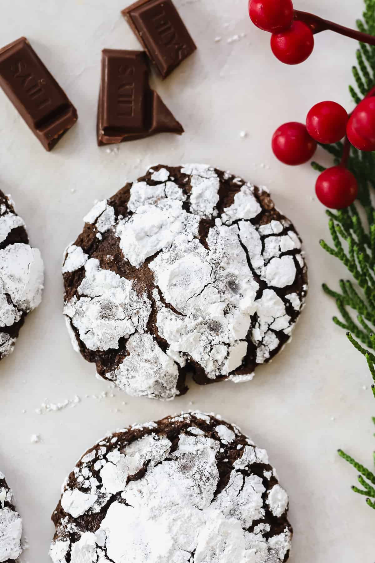 crinkle cookie on plate