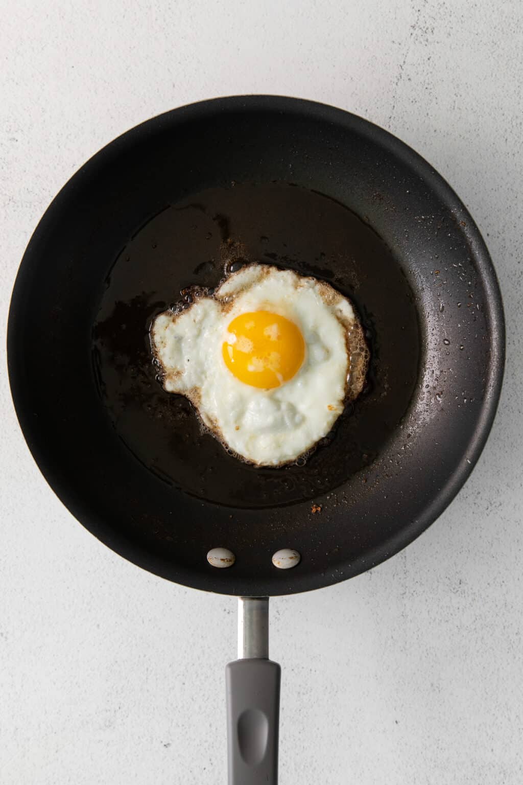 How to Fry an Egg (StepbyStep) Fit Foodie Finds