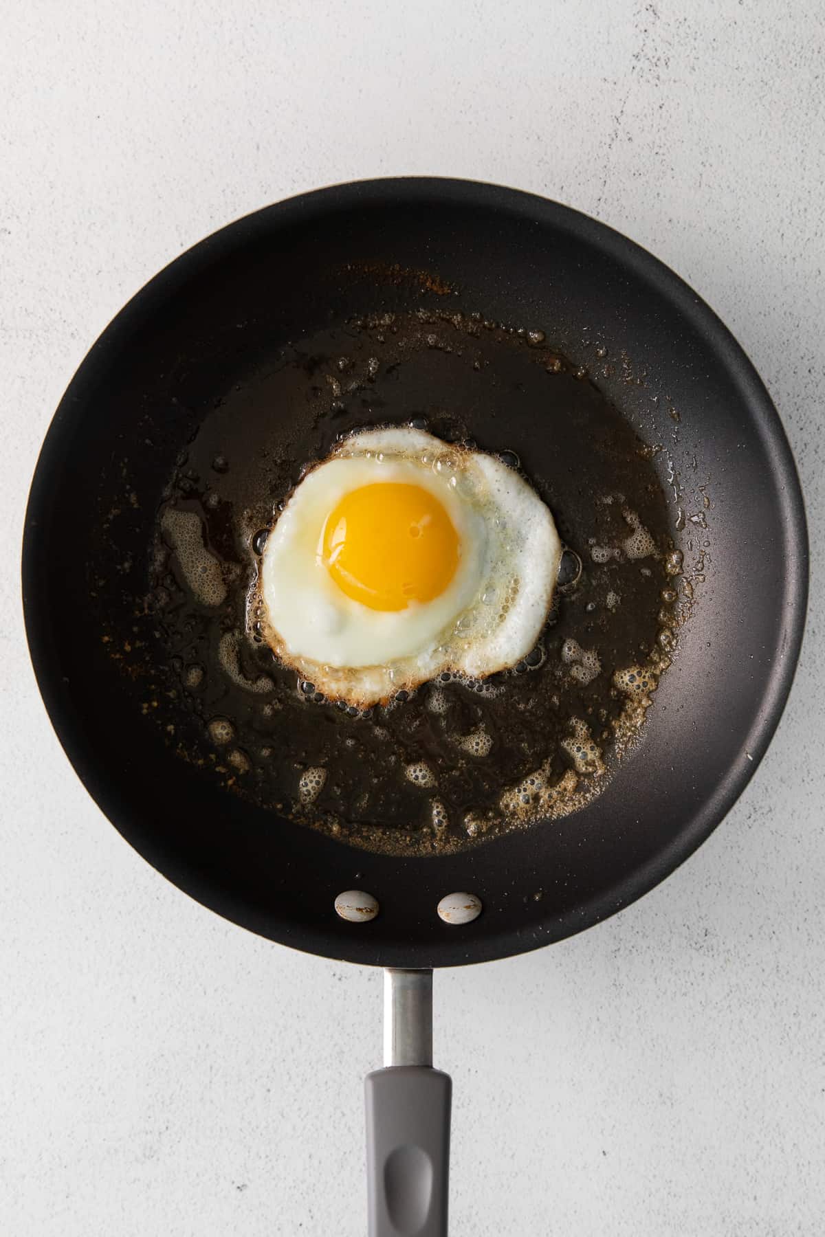 Nonstick Fry Pan: How to Fry an Egg 