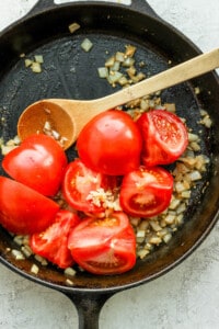 tomatoes in pan.