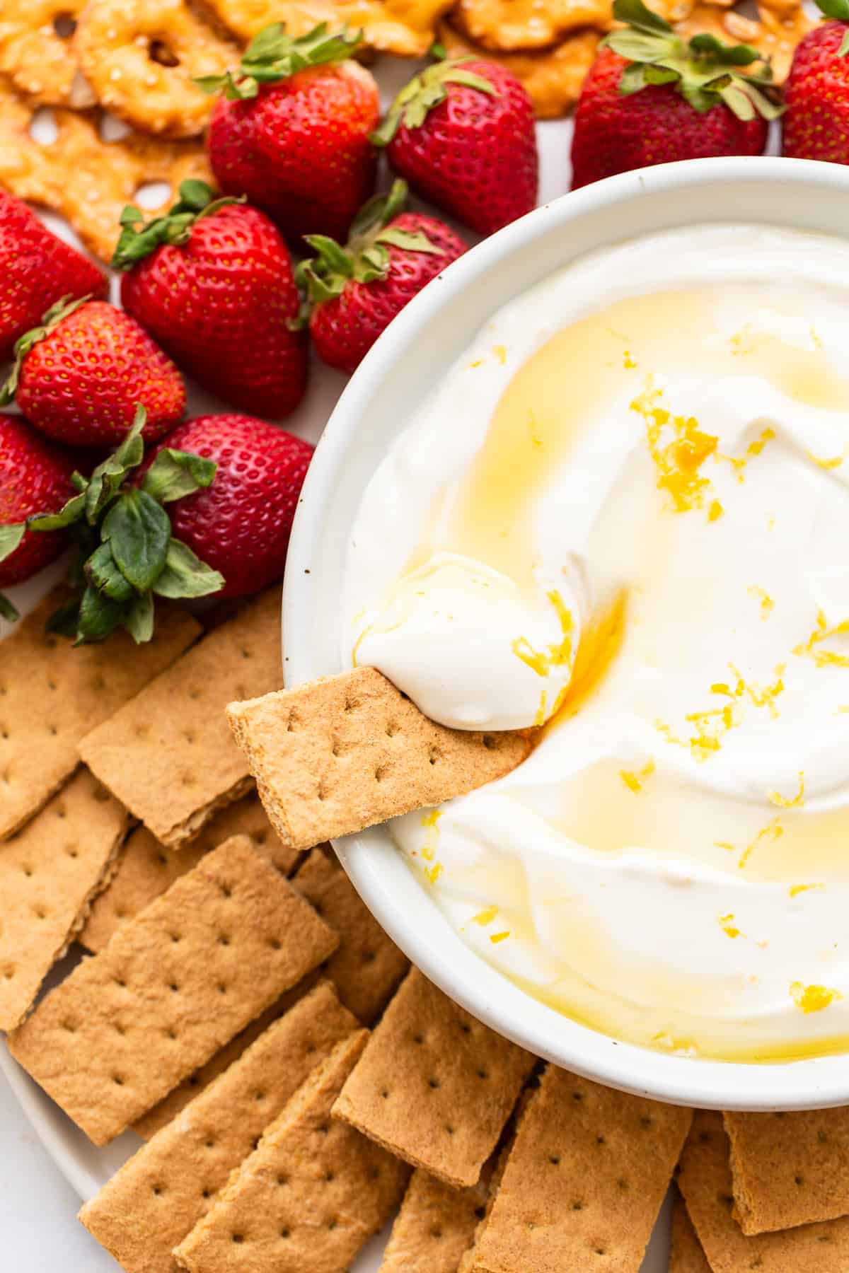 Irresistible Creamy Greek Yogurt Fruit Dip Recipes