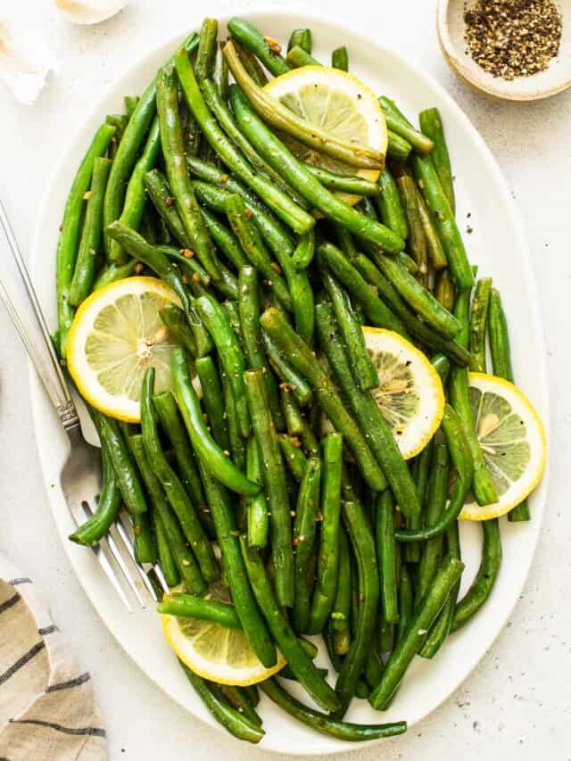 Easy Sautéed Green Beans - Fit Foodie Finds