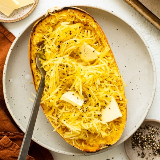 spaghetti squash on plate.