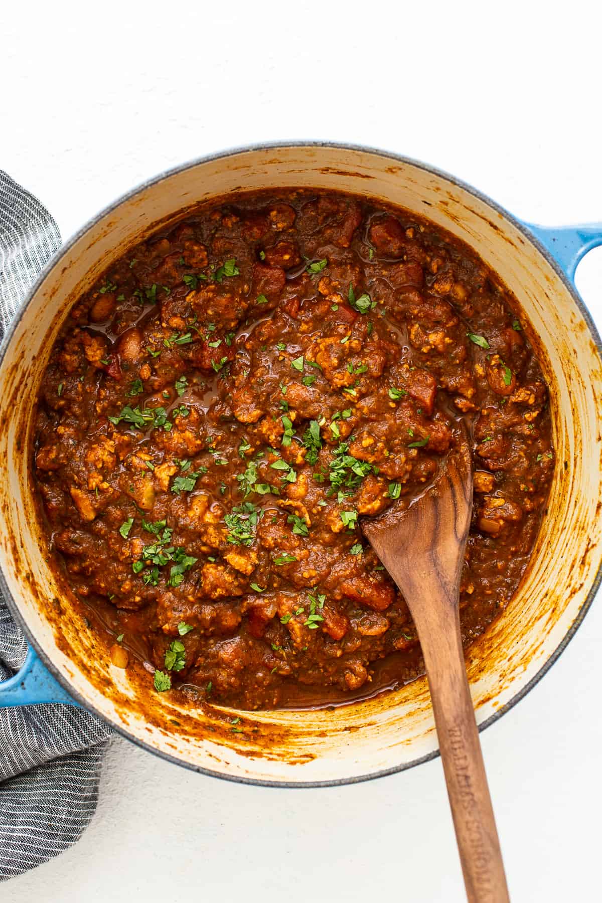 https://fitfoodiefinds.com/wp-content/uploads/2022/07/Pumpkin-Turkey-Chili-4.jpg