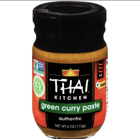 خمیر کاری سبز برای غذاهای آشپزخانه تایلندی.