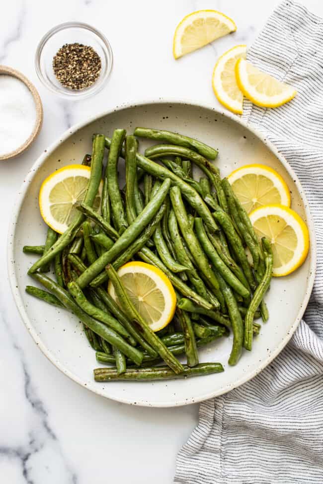 Crispy Roasted Green Beans - Fit Foodie Finds