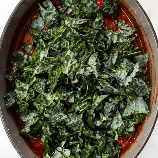 kale on top of quinoa chili.