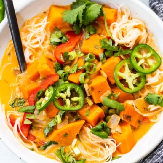 cropped-Spicy-Thai-Coconut-Curry-Soup-8.jpg