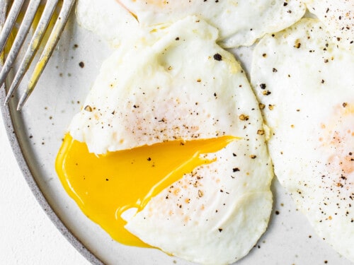 Our Favorite Pan Makes Sure No Egg Is Left Behind, and It's Nearly