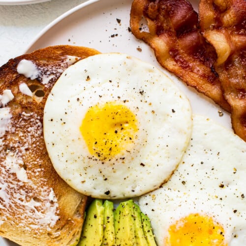 https://fitfoodiefinds.com/wp-content/uploads/2022/10/Over-Hard-Eggs-sq-500x500.jpg