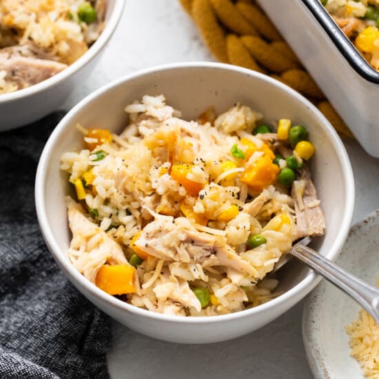 https://fitfoodiefinds.com/wp-content/uploads/2022/10/Turkey-Casserole-sq-550x550.jpg