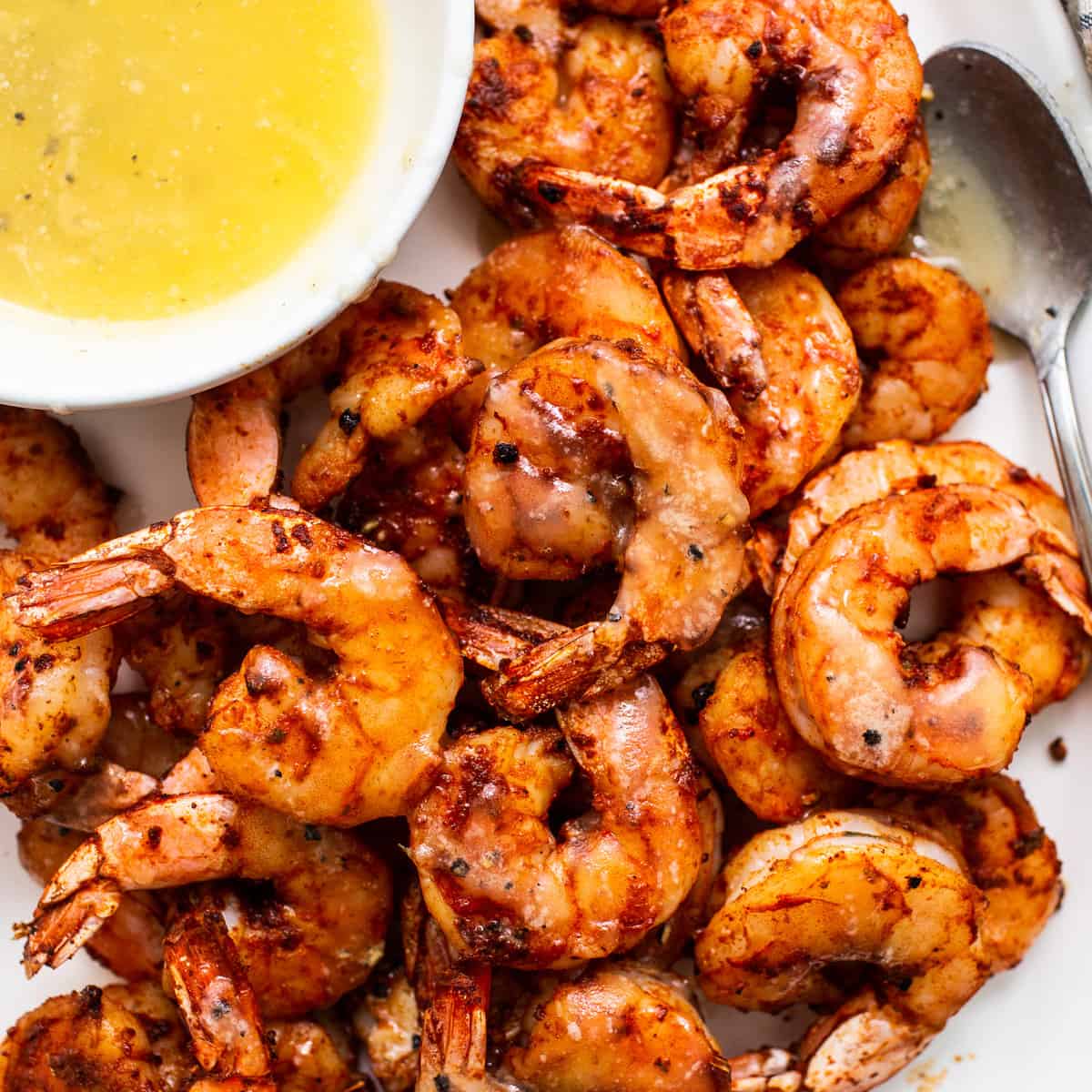 Straightforward Broiled Shrimp – Match Foodie Finds