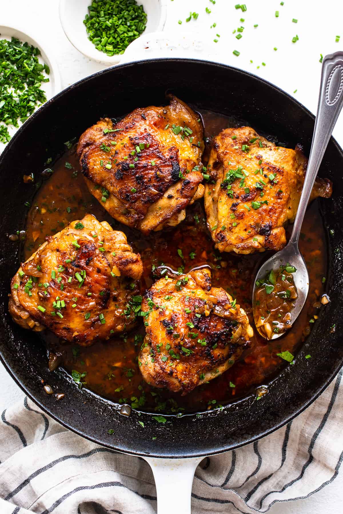 https://fitfoodiefinds.com/wp-content/uploads/2023/05/Cast-Iron-Chicken-Thighs-3.jpg