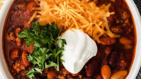 https://fitfoodiefinds.com/wp-content/uploads/2023/09/Instant-Pot-Chili-6-480x270.jpg