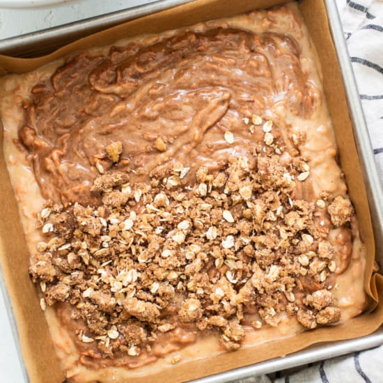 A baking pan filled with granola and granola.